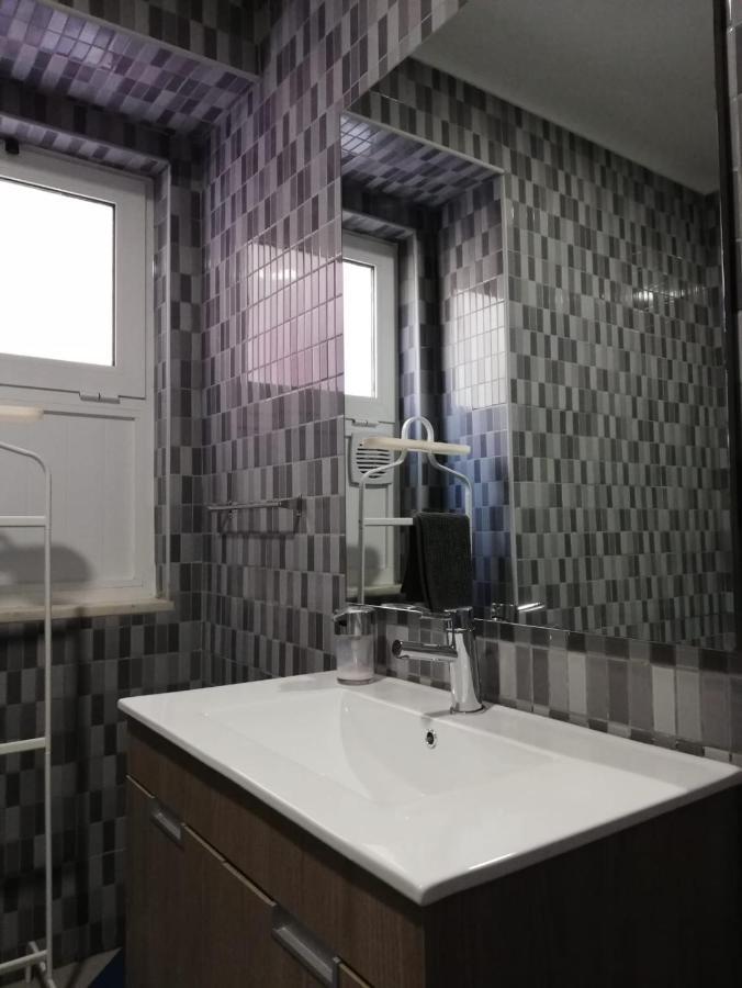 Bed&Shower Moscavide -Self Check-In エクステリア 写真